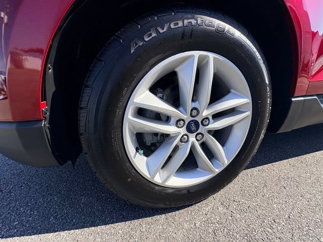 Used 2018 Ford Edge SEL w/ Equipment Group 201A FWD image 14