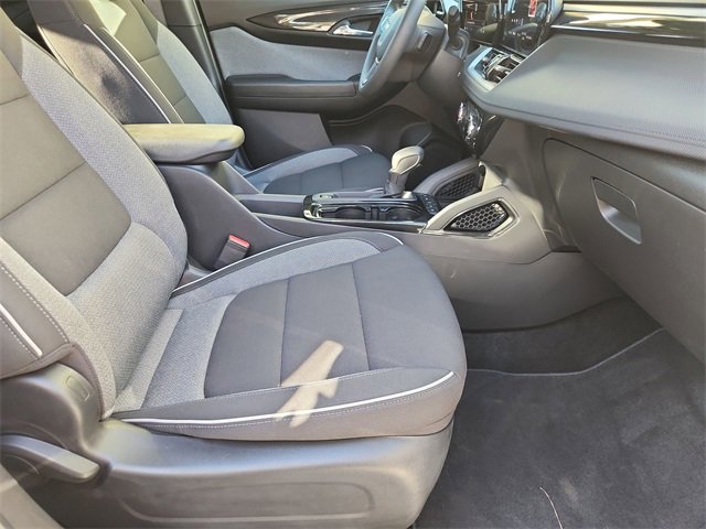 Certified 2024 Chevrolet TrailBlazer LT w/ Driver Confidence Package image 25