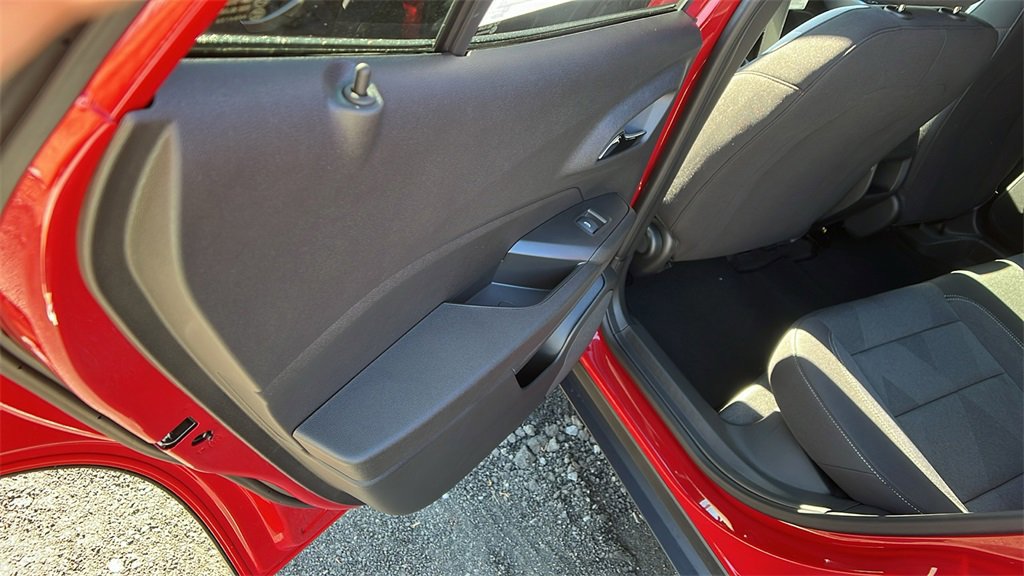 New 2026 Chevrolet Trax RS image 15