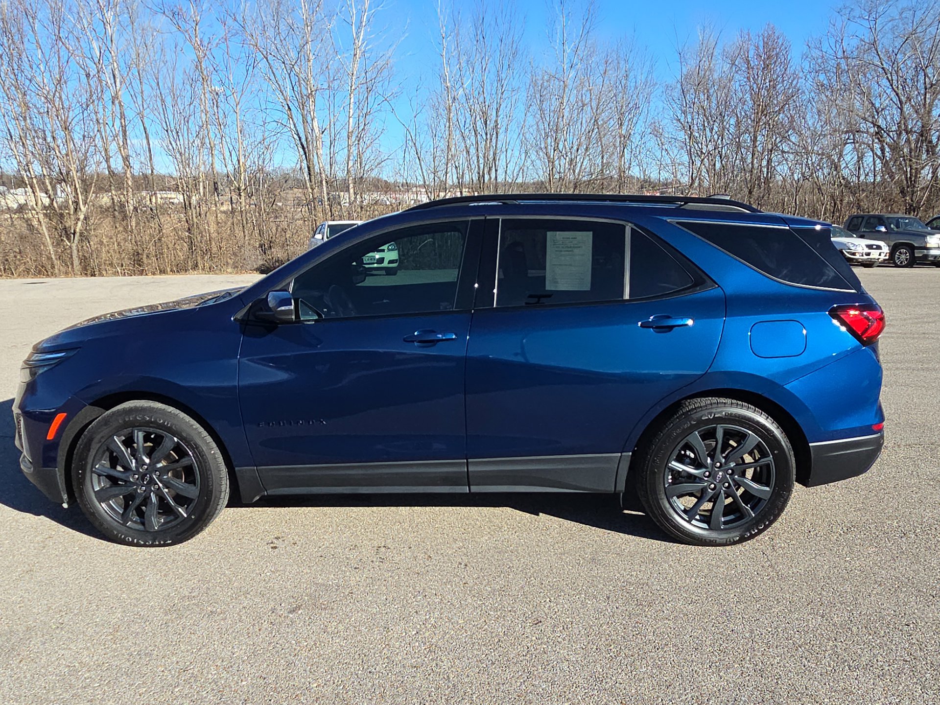 Used 2023 Chevrolet Equinox RS w/ RS Leather Package image 5