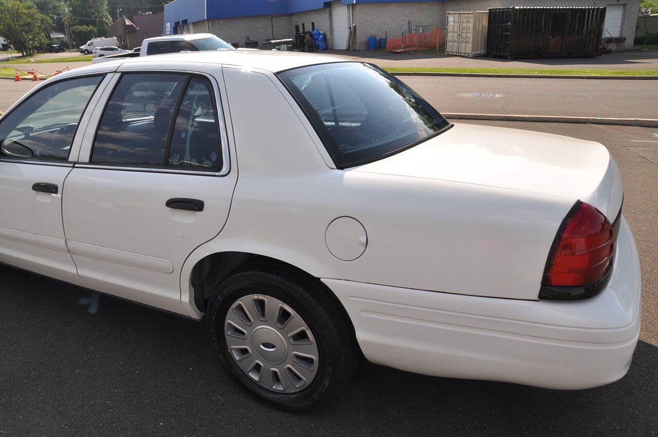 Used 2006 Ford Crown Victoria Police Interceptor RWD image 12