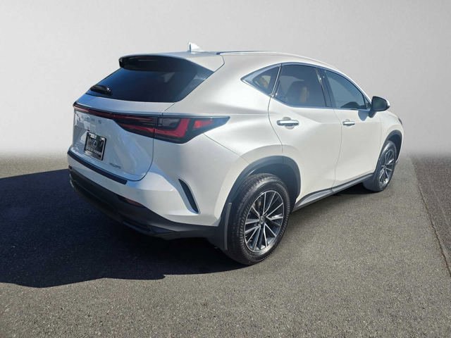 Certified 2025 Lexus NX 250 FWD w/ Accessory Package (2T) image 3