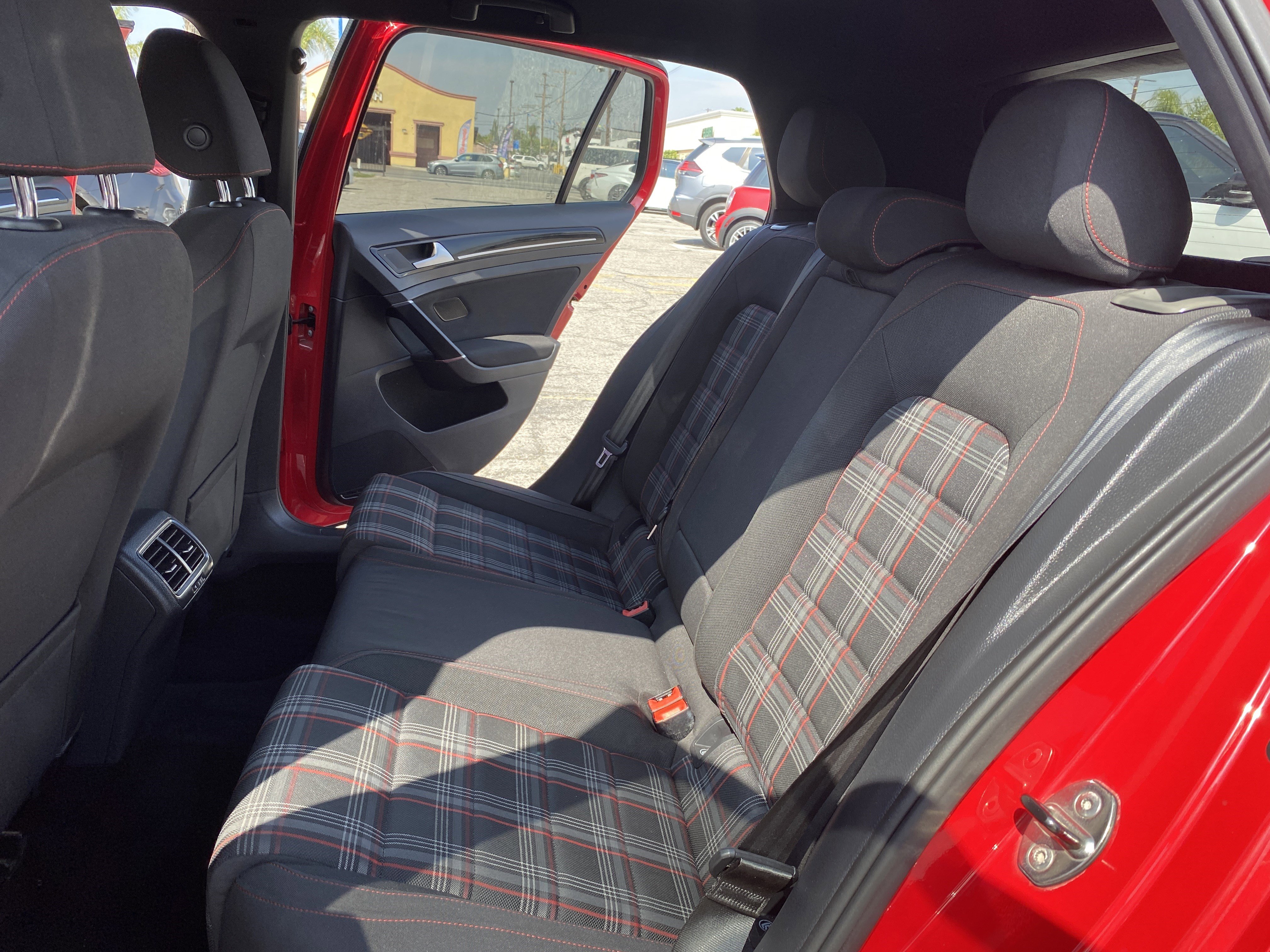 Used 2016 Volkswagen GTI S image 18