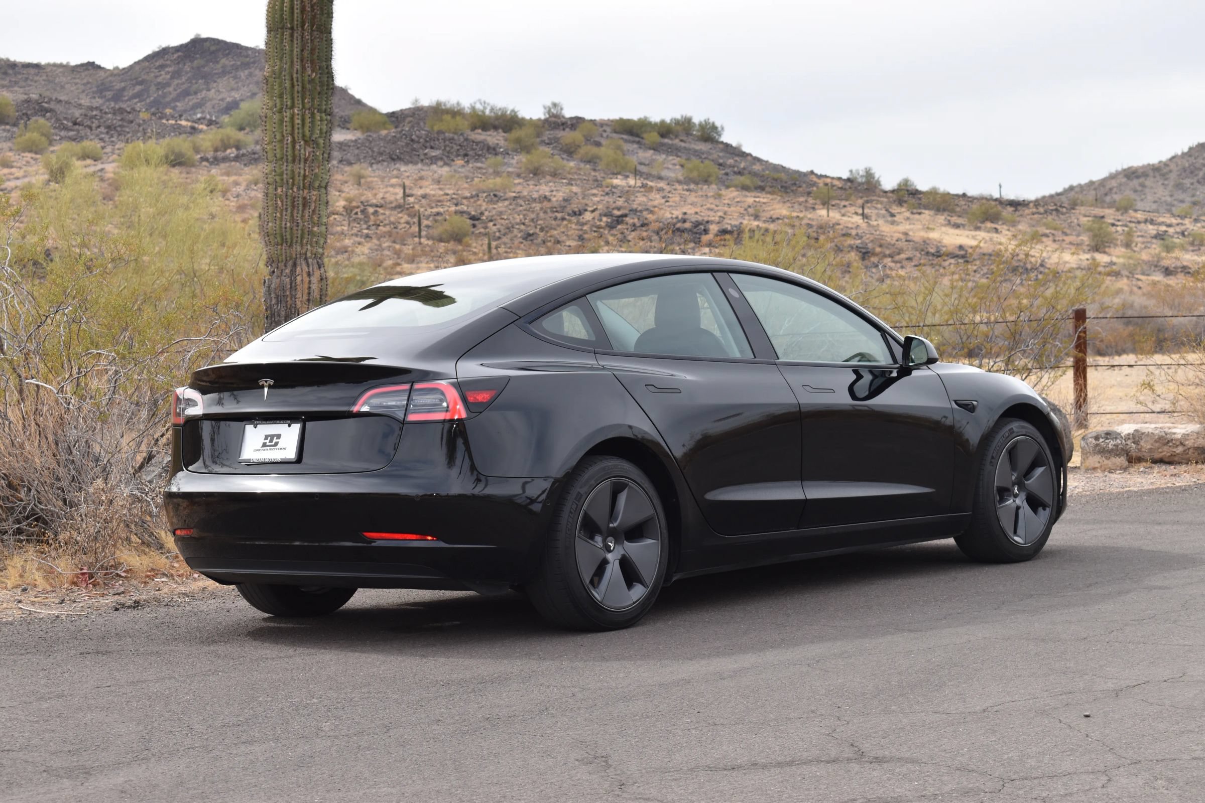 Used 2022 Tesla Model 3 Standard Range RWD image 8