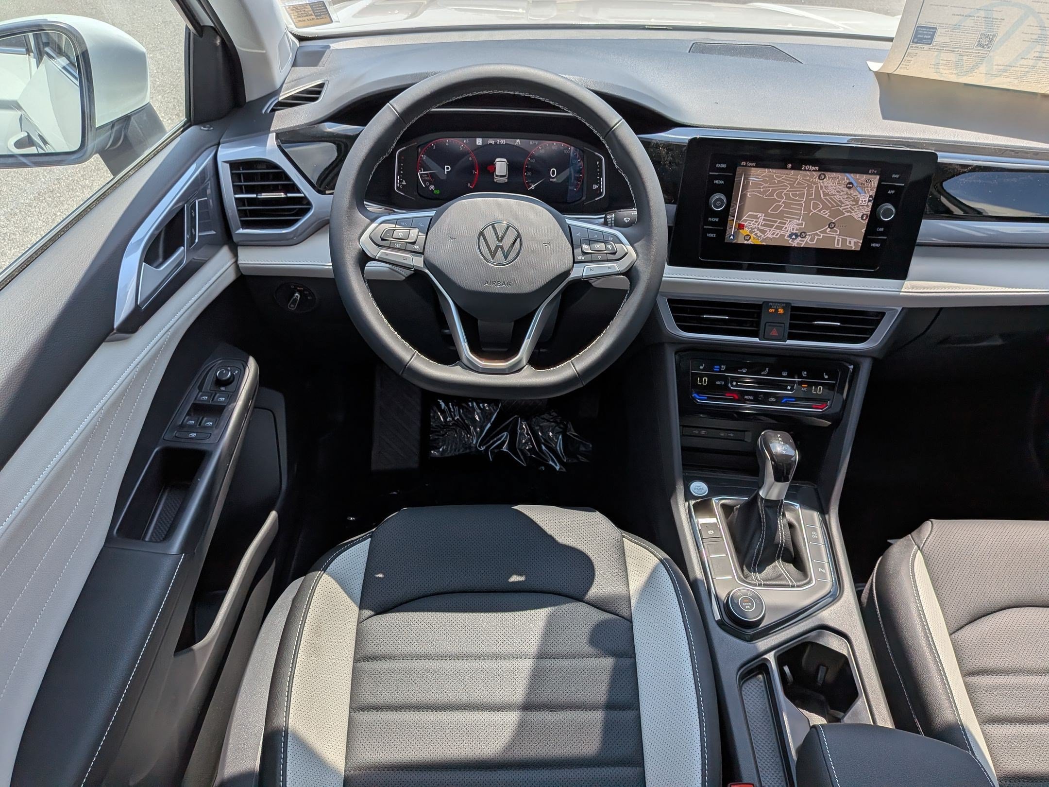 New 2026 Volkswagen Taos SEL AWD/4WD image 30