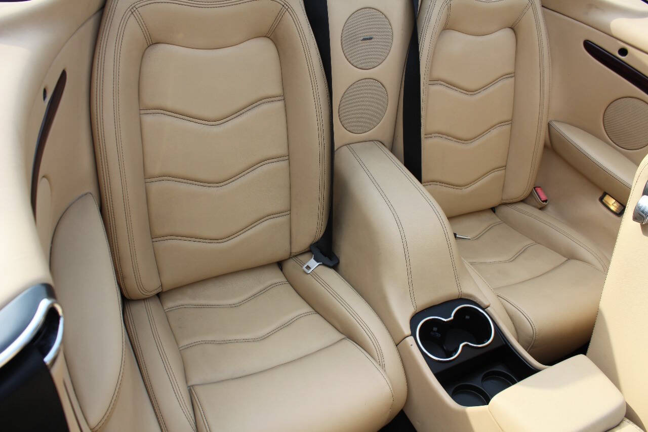 Used 2015 Maserati GranTurismo Convertible RWD image 16