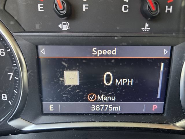 Used 2022 Chevrolet Equinox RS w/ Infotainment Package FWD image 24
