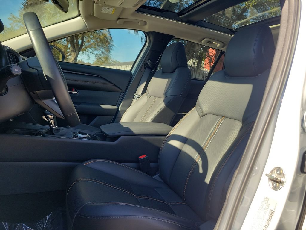 Certified 2025 MAZDA CX-50 AWD 2.5 S w/ Weather Package image 18