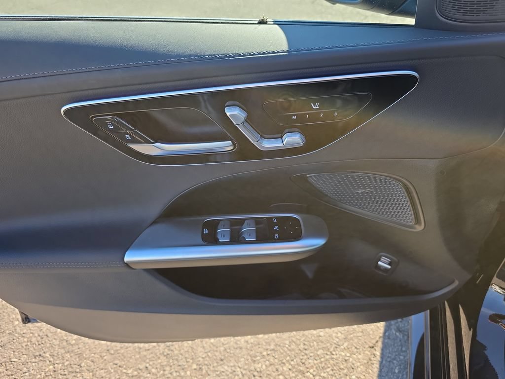 New 2026 Mercedes-Benz C 300 4MATIC Sedan image 11