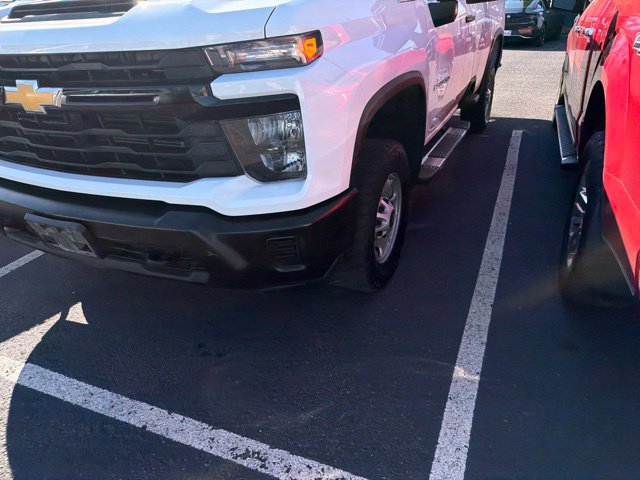 Used 2025 Chevrolet Silverado 2500 W/T AWD/4WD image 12