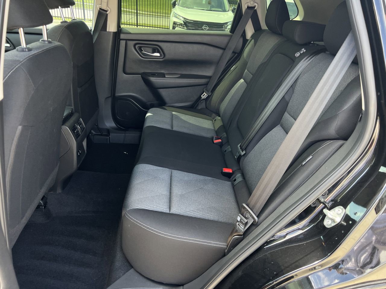 Certified 2024 Nissan Rogue SV image 11