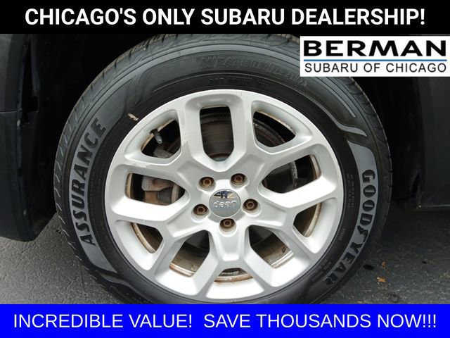 Used 2015 Jeep Renegade Latitude w/ Popular Equipment Group image 27