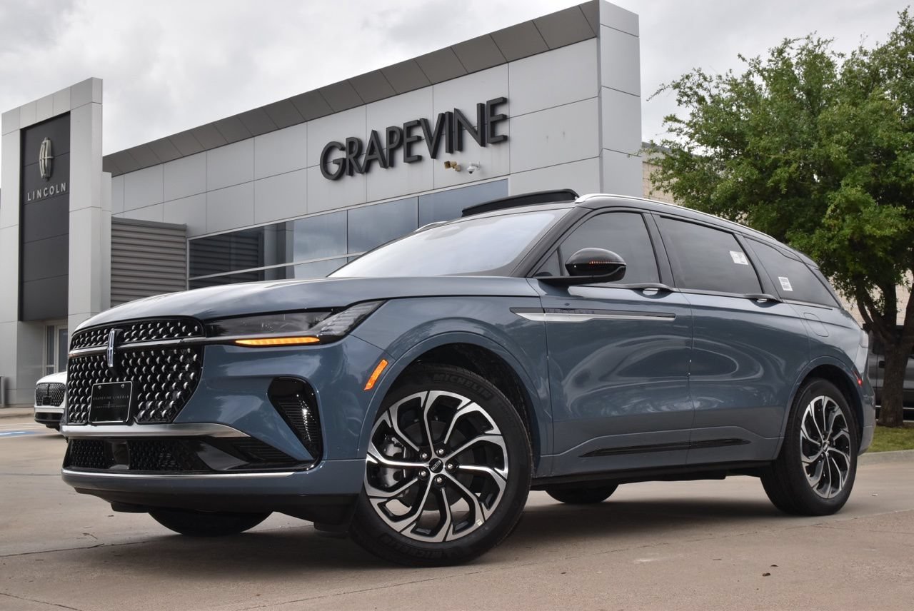 New 2026 Lincoln Nautilus Reserve AWD/4WD image 8