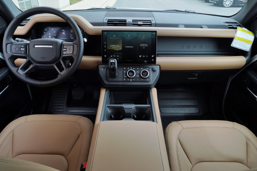 Used 2026 Land Rover Defender 110 S AWD/4WD image 9