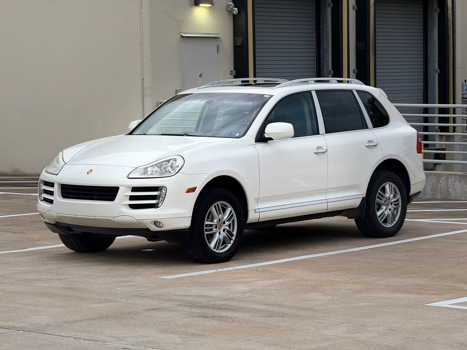Used 2009 Porsche Cayenne S AWD/4WD image 3