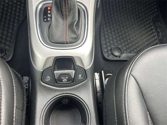 Used 2019 Jeep Compass Latitude w/ Cold Weather Group image 28