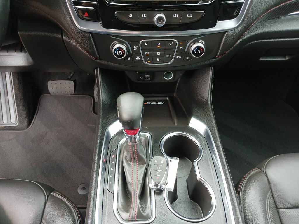 Used 2023 Chevrolet Traverse RS image 36