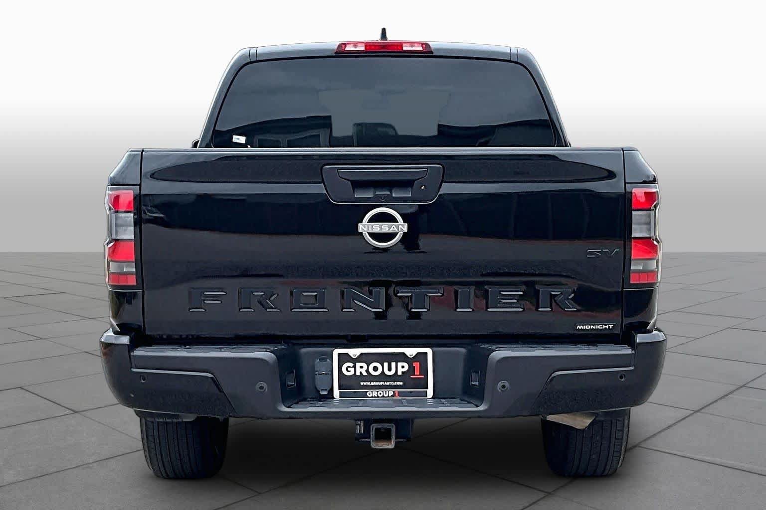 Certified 2023 Nissan Frontier SV w/ Midnight Edition Package RWD image 5
