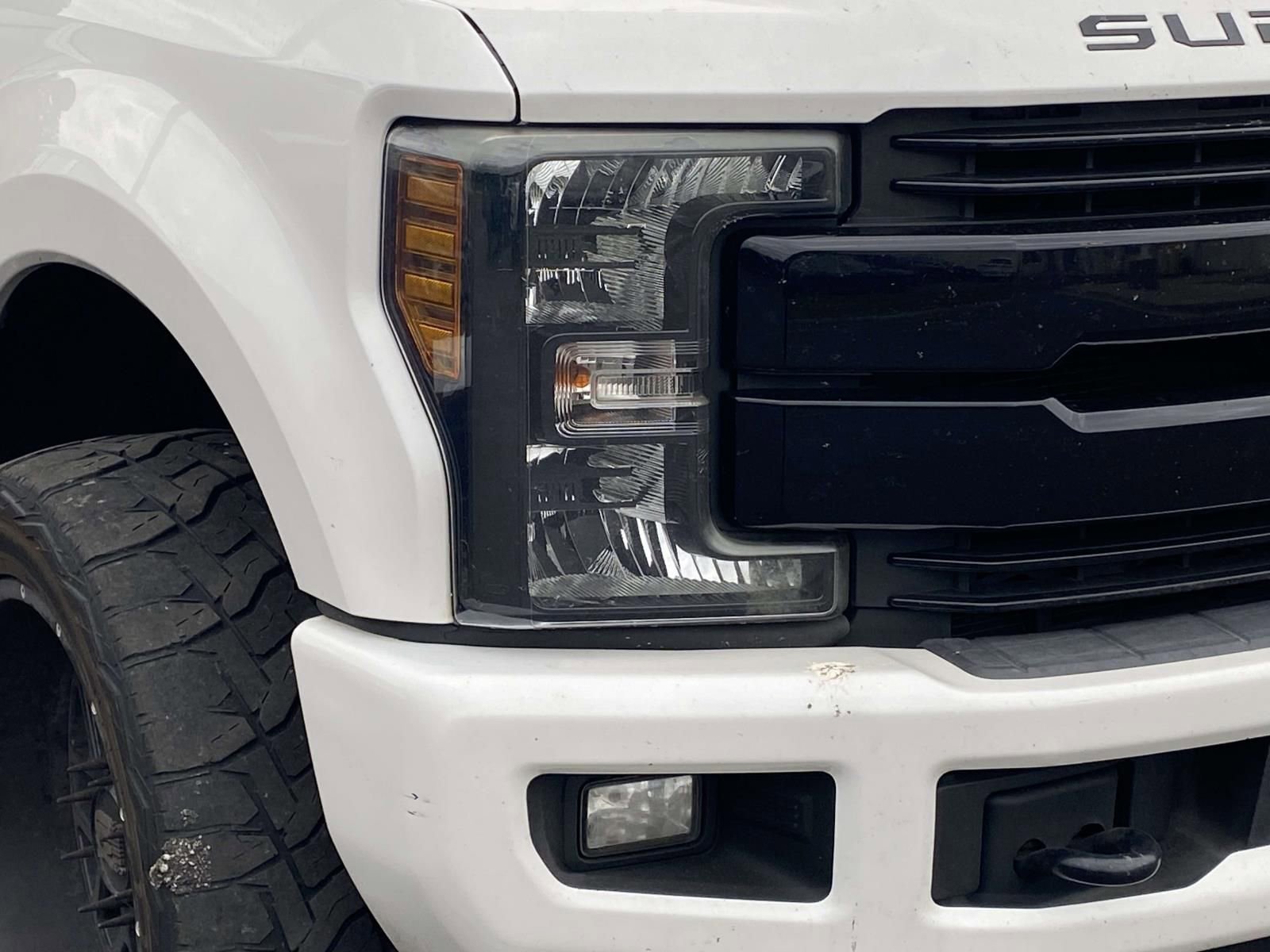 Used 2019 Ford F250 Lariat w/ Lariat Ultimate Package AWD/4WD image 5