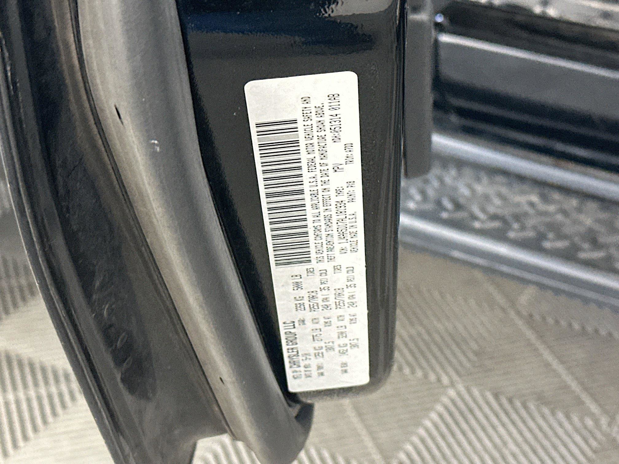 Used 2010 Jeep Wrangler Sahara image 12