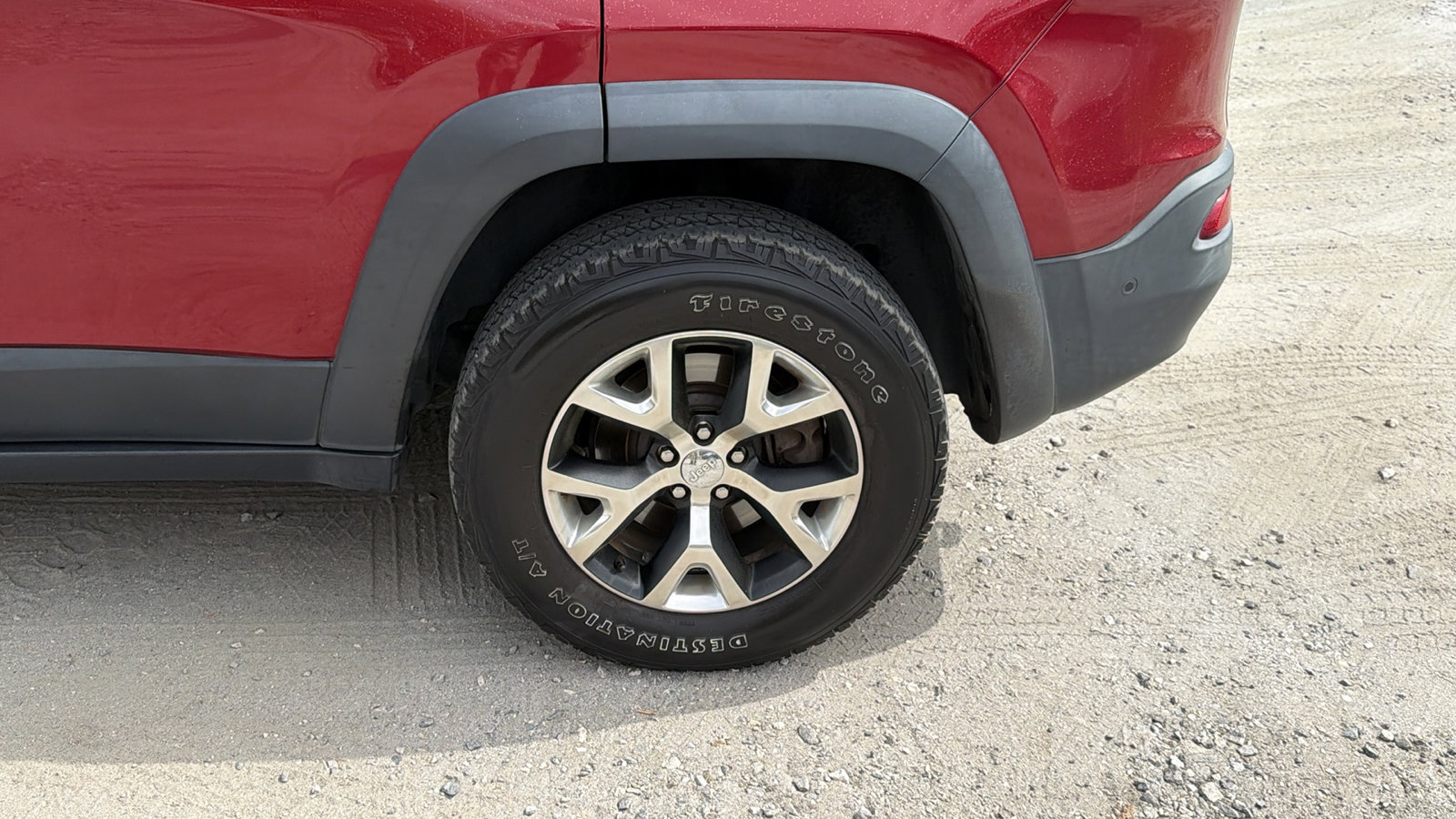 Used 2015 Jeep Cherokee Trailhawk w/ Comfort/Convenience Group image 12