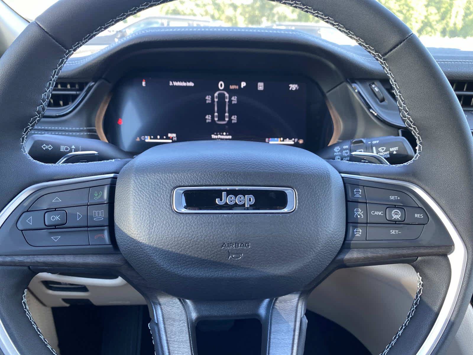 New 2027 Jeep Grand Cherokee L Limited AWD/4WD image 15