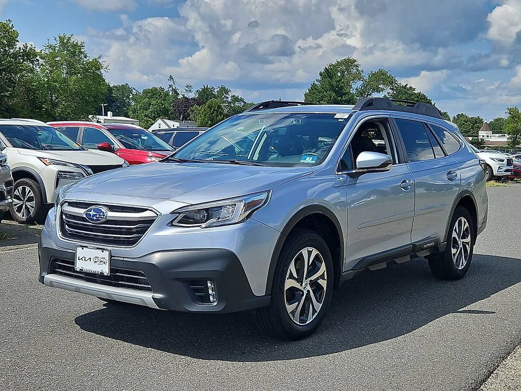 Used 2020 Subaru Outback Limited AWD/4WD image 3
