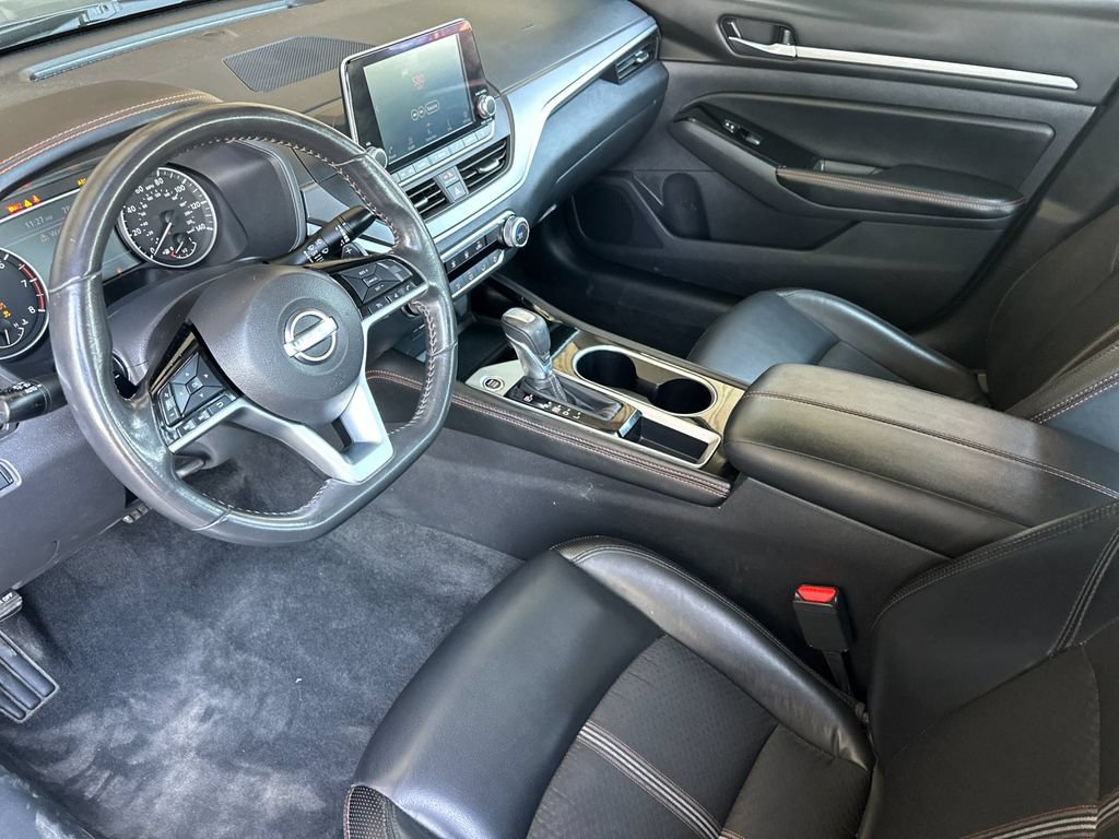 Used 2024 Nissan Altima 2.5 SR FWD image 10