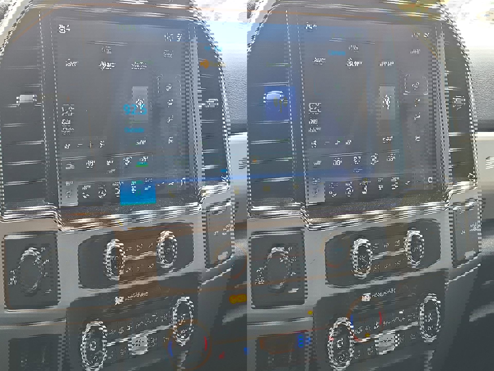 Used 2022 Ford F250 Lariat w/ Lariat Ultimate Package image 15