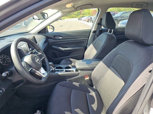 Used 2024 Nissan Altima 2.5 SV image 19