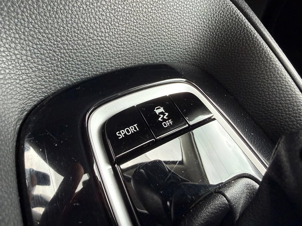 Certified 2021 Toyota Corolla XLE FWD image 23
