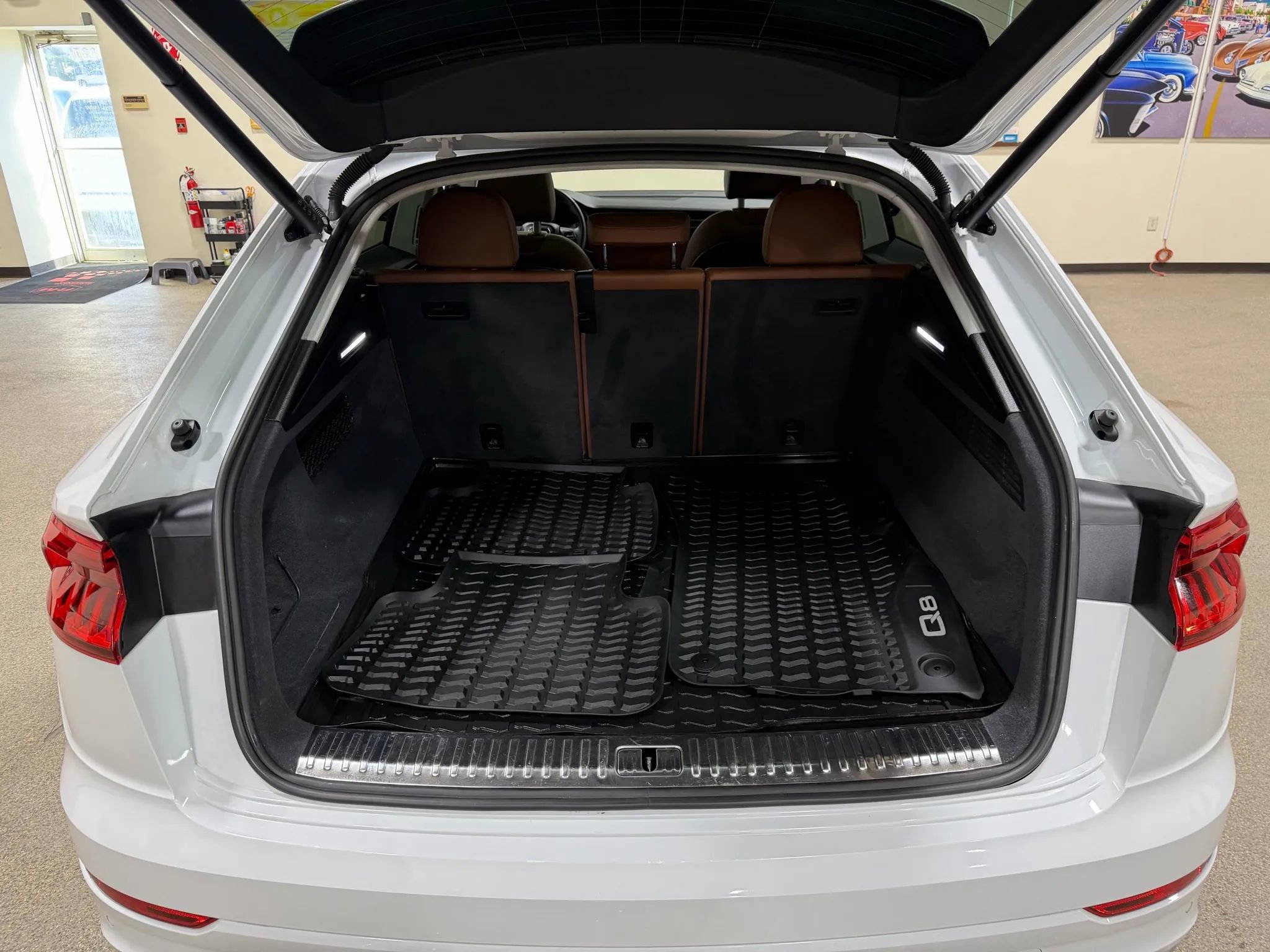 Used 2023 Audi Q8 Premium w/ Convenience Package image 22