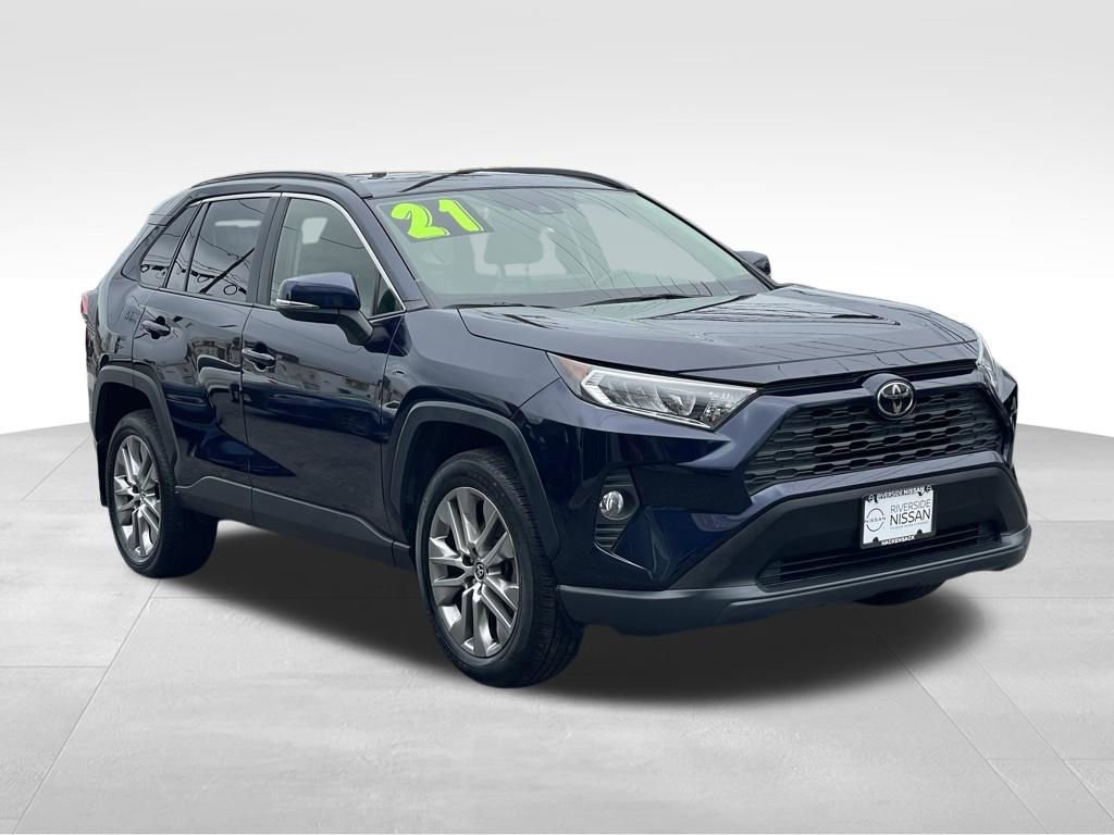 Used 2021 Toyota RAV4 XLE Premium AWD/4WD image 3