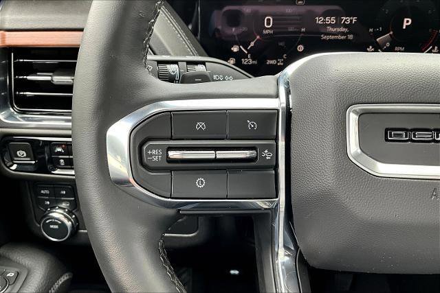 Used 2025 GMC Yukon XL Denali image 11