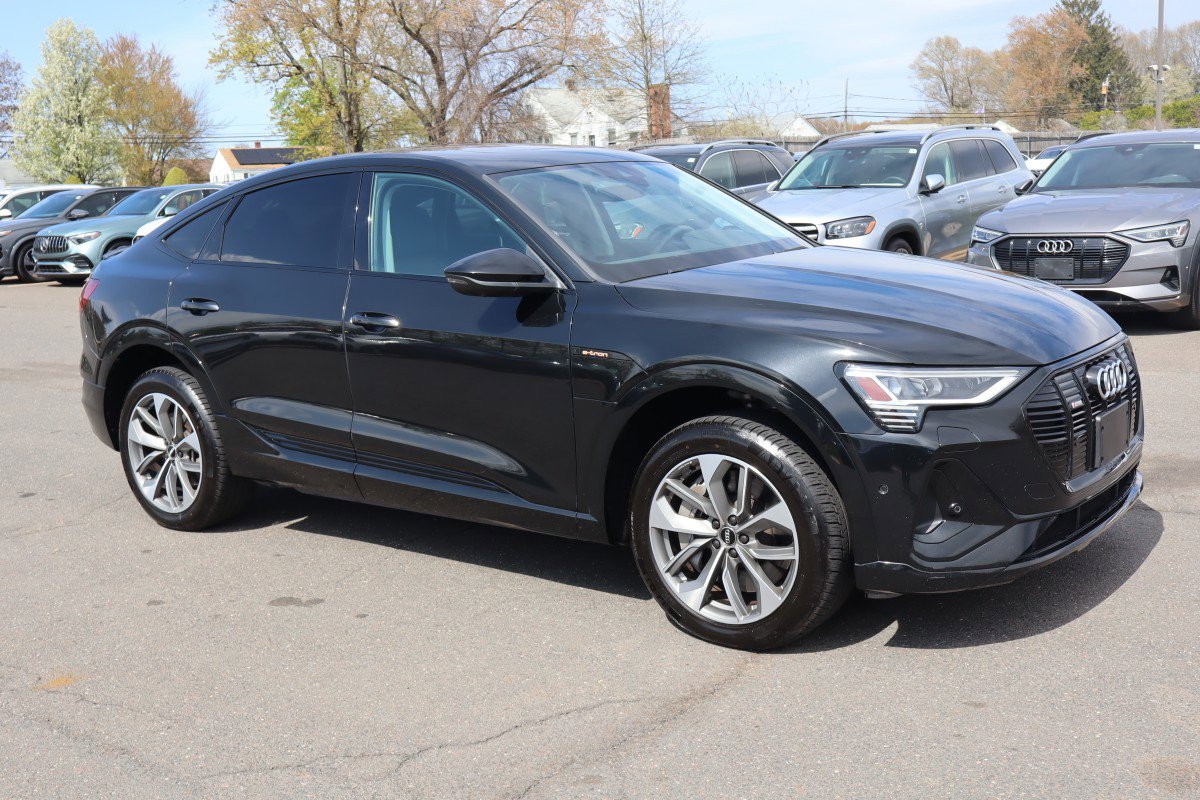 Used 2021 Audi e-tron Premium Plus w/ Premium Plus Package AWD/4WD image 3