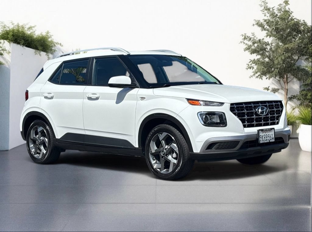Used 2024 Hyundai Venue SEL