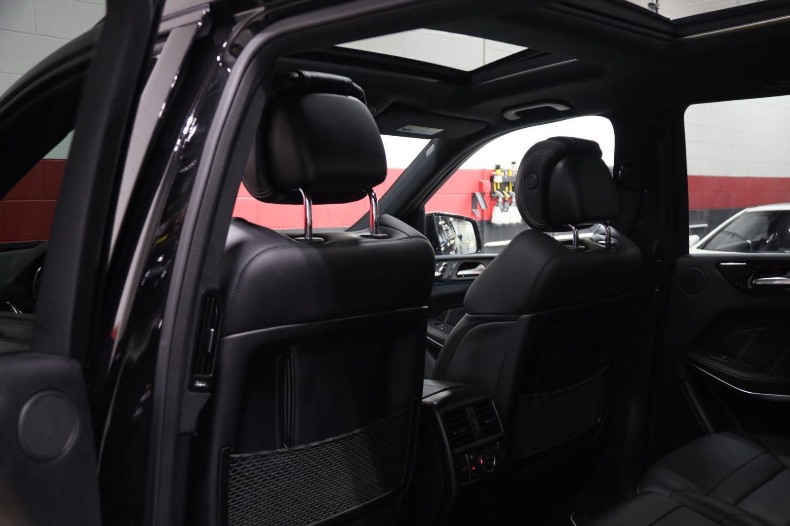 Used 2019 Mercedes-Benz GLS 63 AMG 4MATIC w/ AMG Night Styling Package image 41