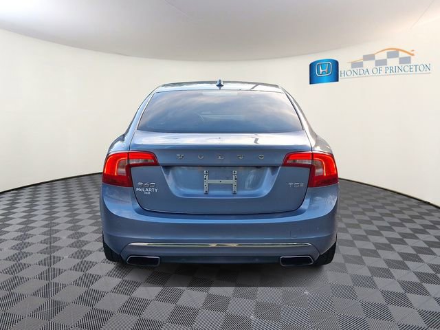 Used 2017 Volvo S60 T5 Inscription Platinum FWD image 5
