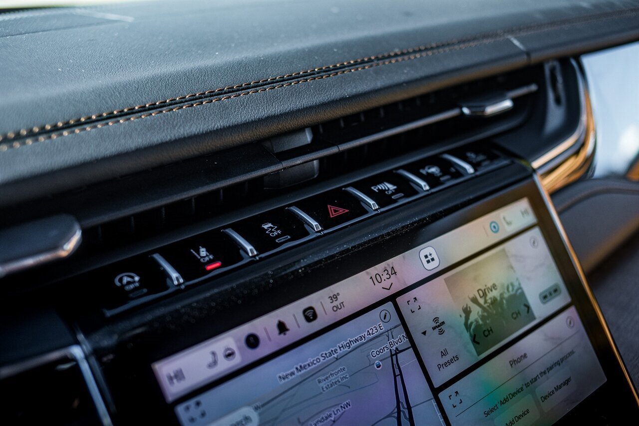 Used 2025 Jeep Grand Cherokee L Summit image 24