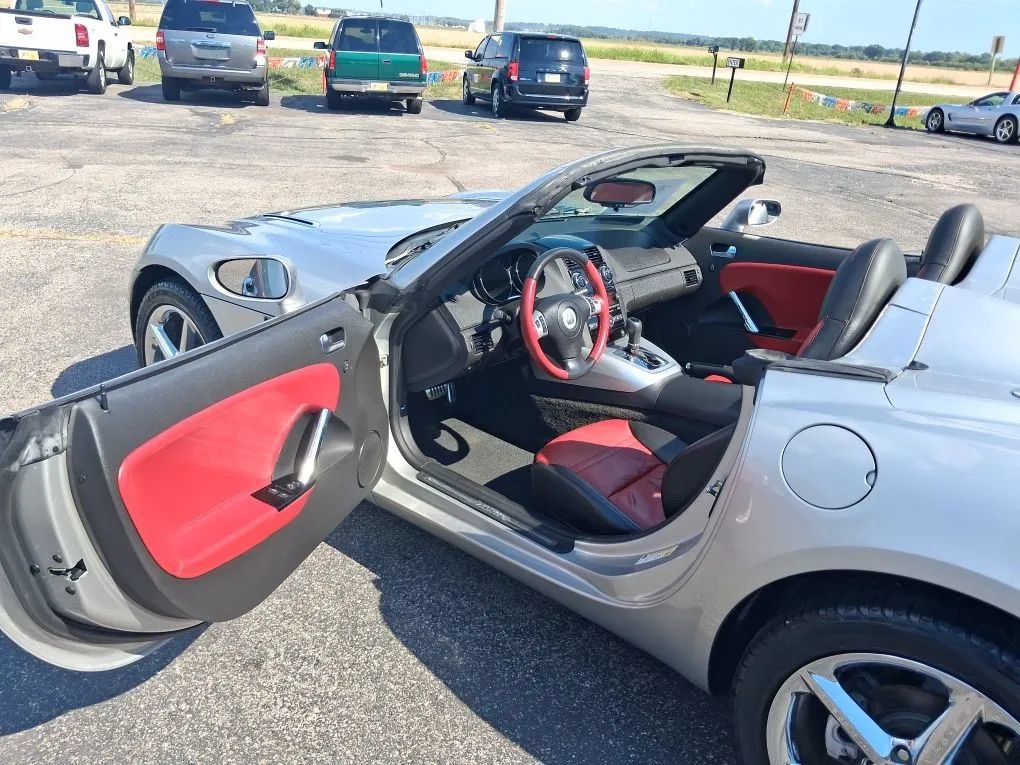 Used 2009 Saturn Sky Red Line RWD image 38