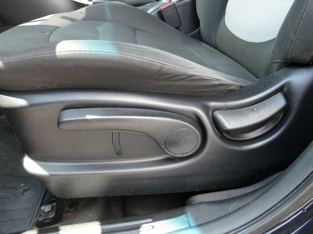 Used 2016 Kia Soul FWD image 24