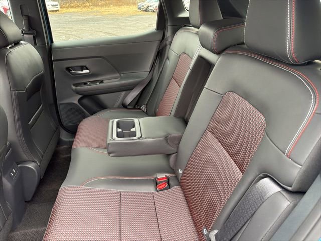 New 2026 Nissan Kicks SR w/ SR Premium Package AWD/4WD image 14