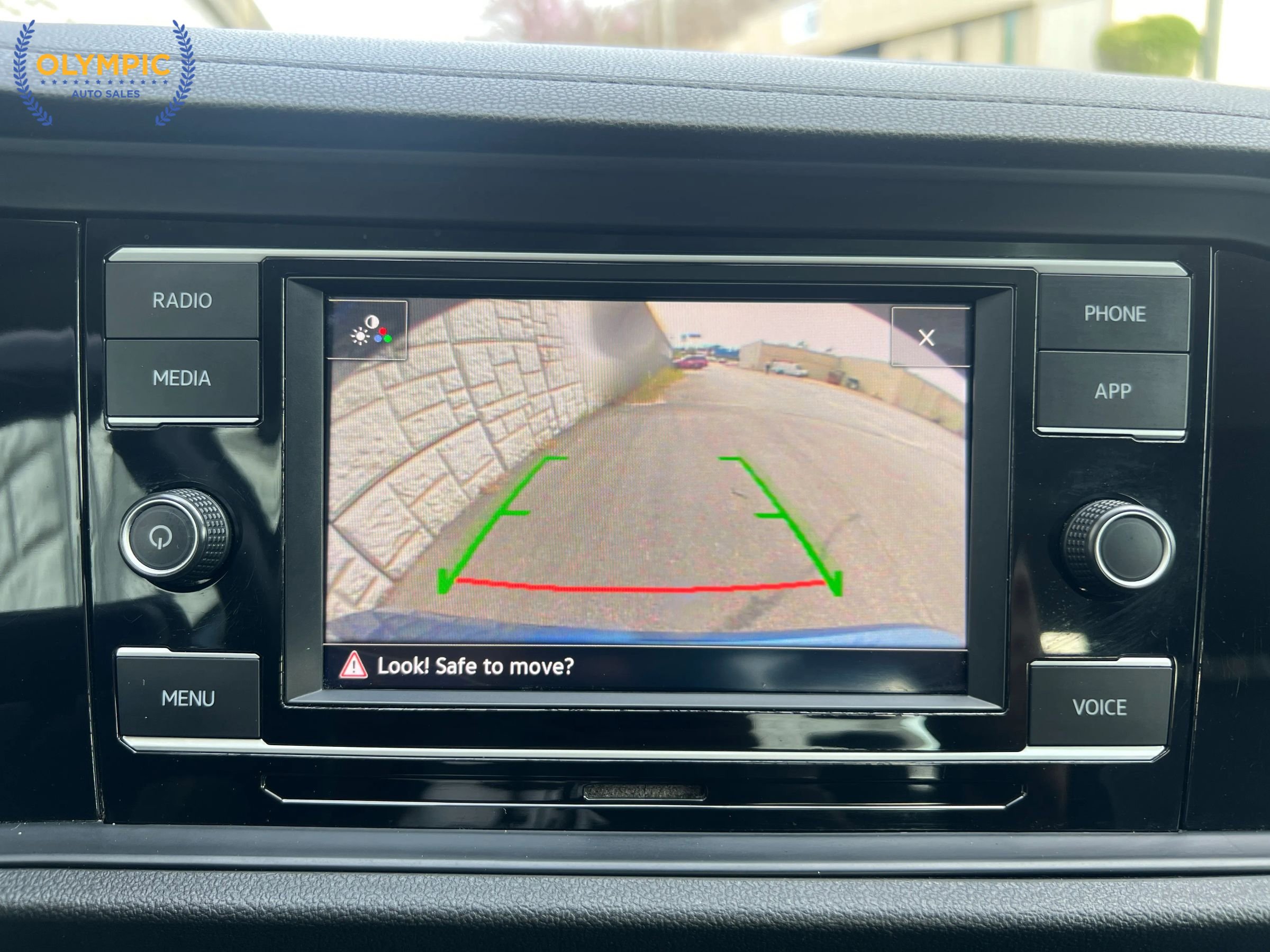 Used 2021 Volkswagen Jetta SE image 29