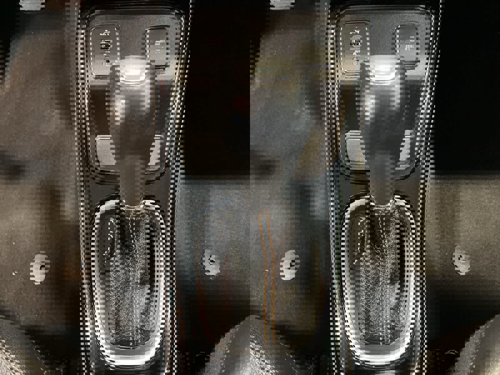 Used 2020 Jeep Compass Limited image 16