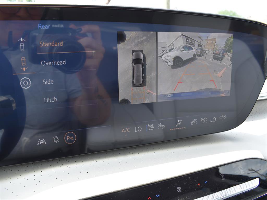 New 2026 Buick Enclave Avenir w/ Super Cruise Package image 22
