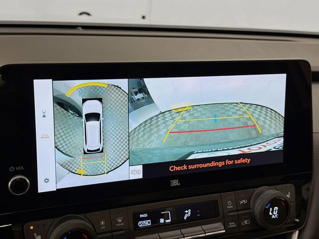 Used 2024 Toyota Grand Highlander Limited image 14