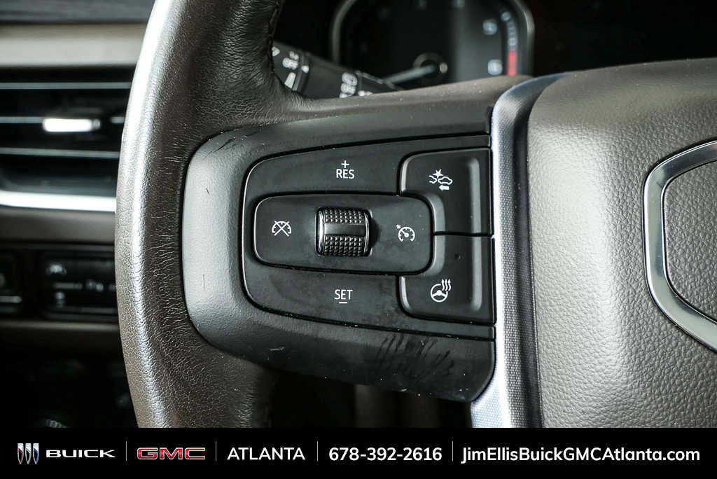 Used 2021 GMC Yukon SLT w/ SLT Premium Package image 11