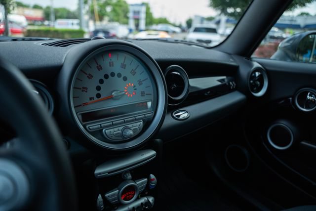 Used 2009 MINI Cooper John Cooper Works FWD image 20