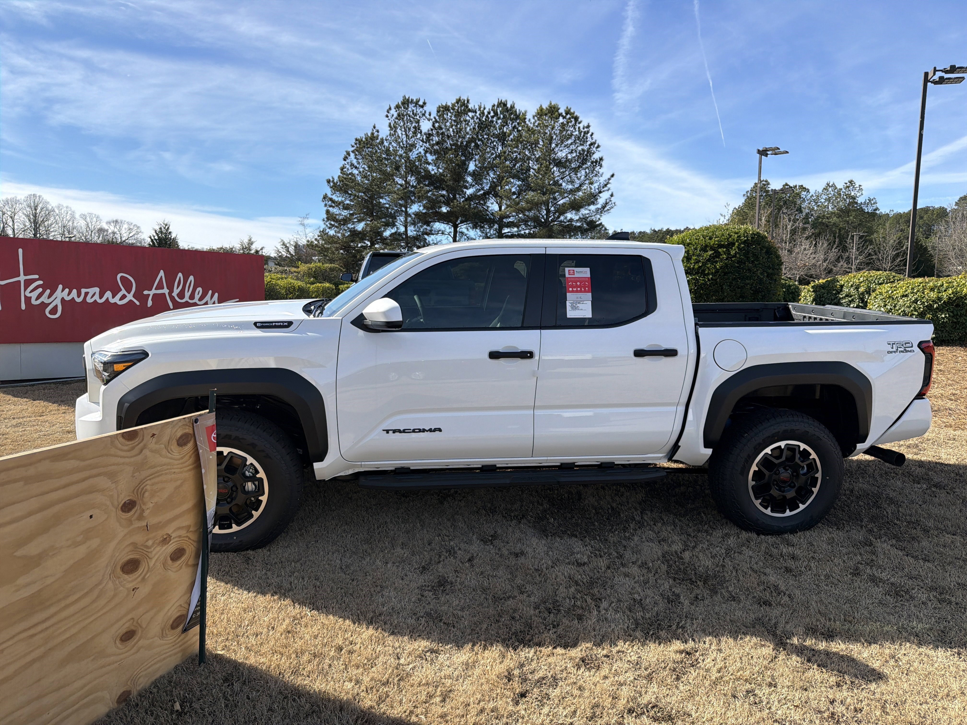 New 2025 Toyota Tacoma TRD Off-Road image 4