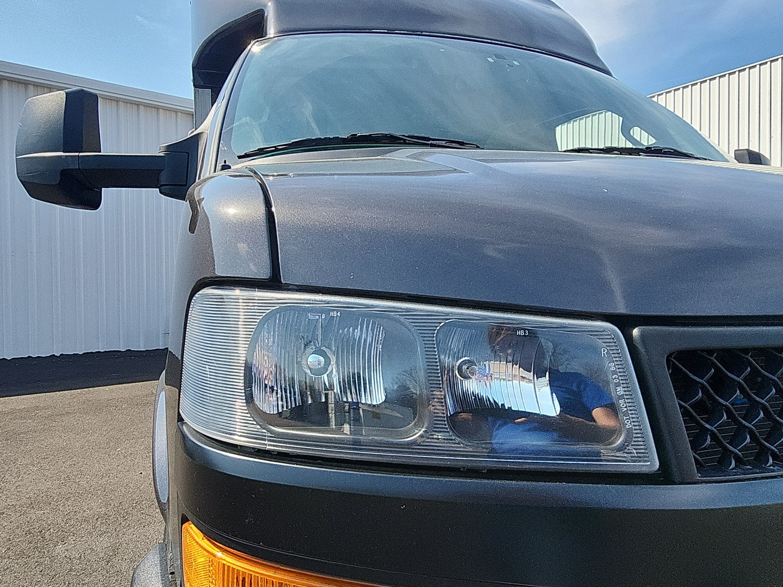 Used 2022 Chevrolet Express 3500 w/ Power Convenience Package RWD image 12